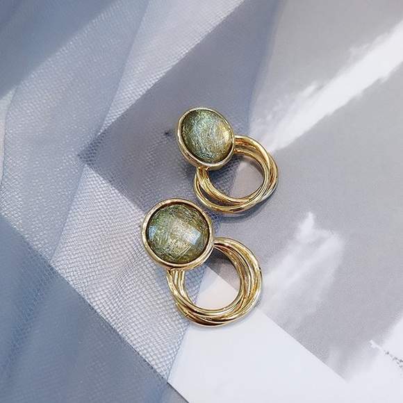 🔸2 for $15🔸 Earrings - Picture 2 of 3